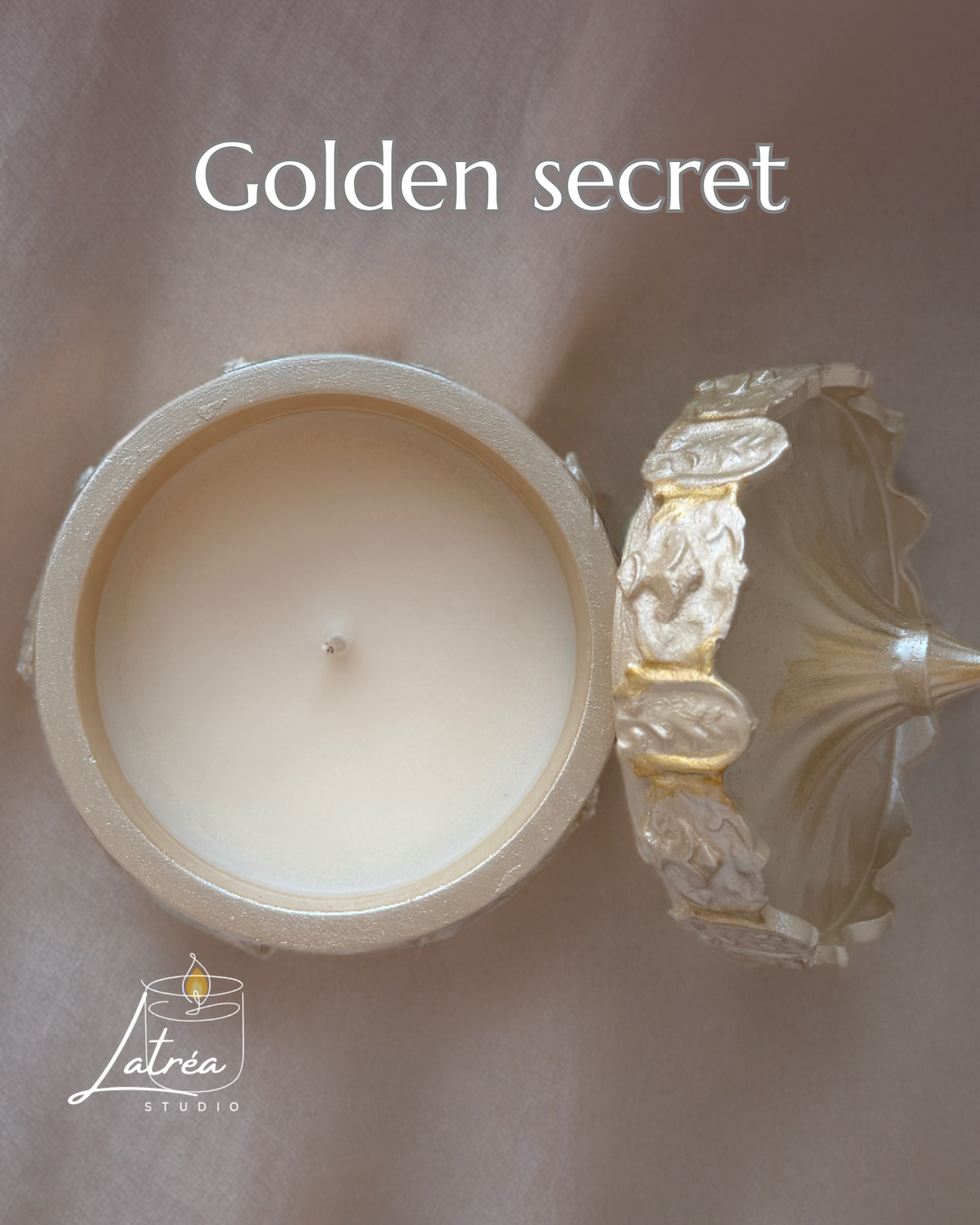 "GOLDEN SECRET" sojas vaska svece ar personalizētā pārsteiguma iespēju